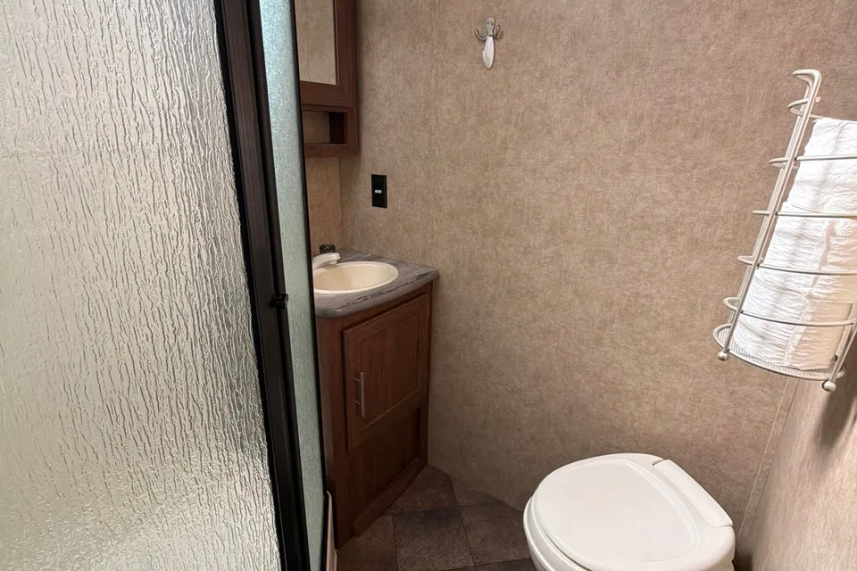 Barry's Dutchmen Aerolite Travel Trailer