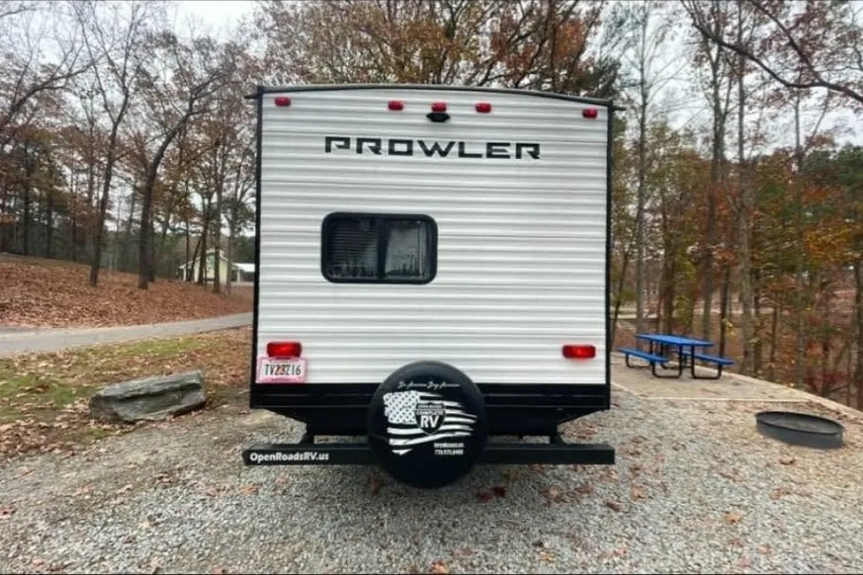 Tracy's Prowler 2021 Travel Trailer