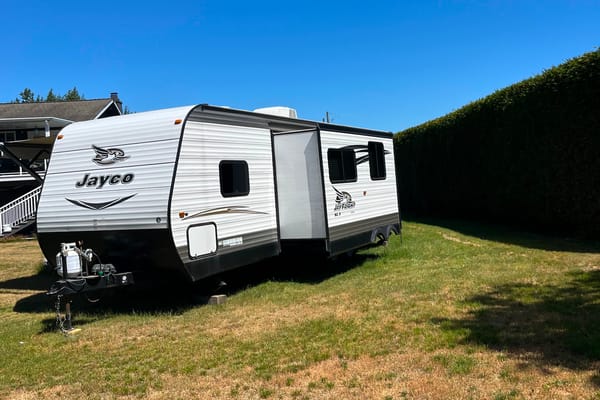 Making Memories: Cozy & Spacious Family Camper
