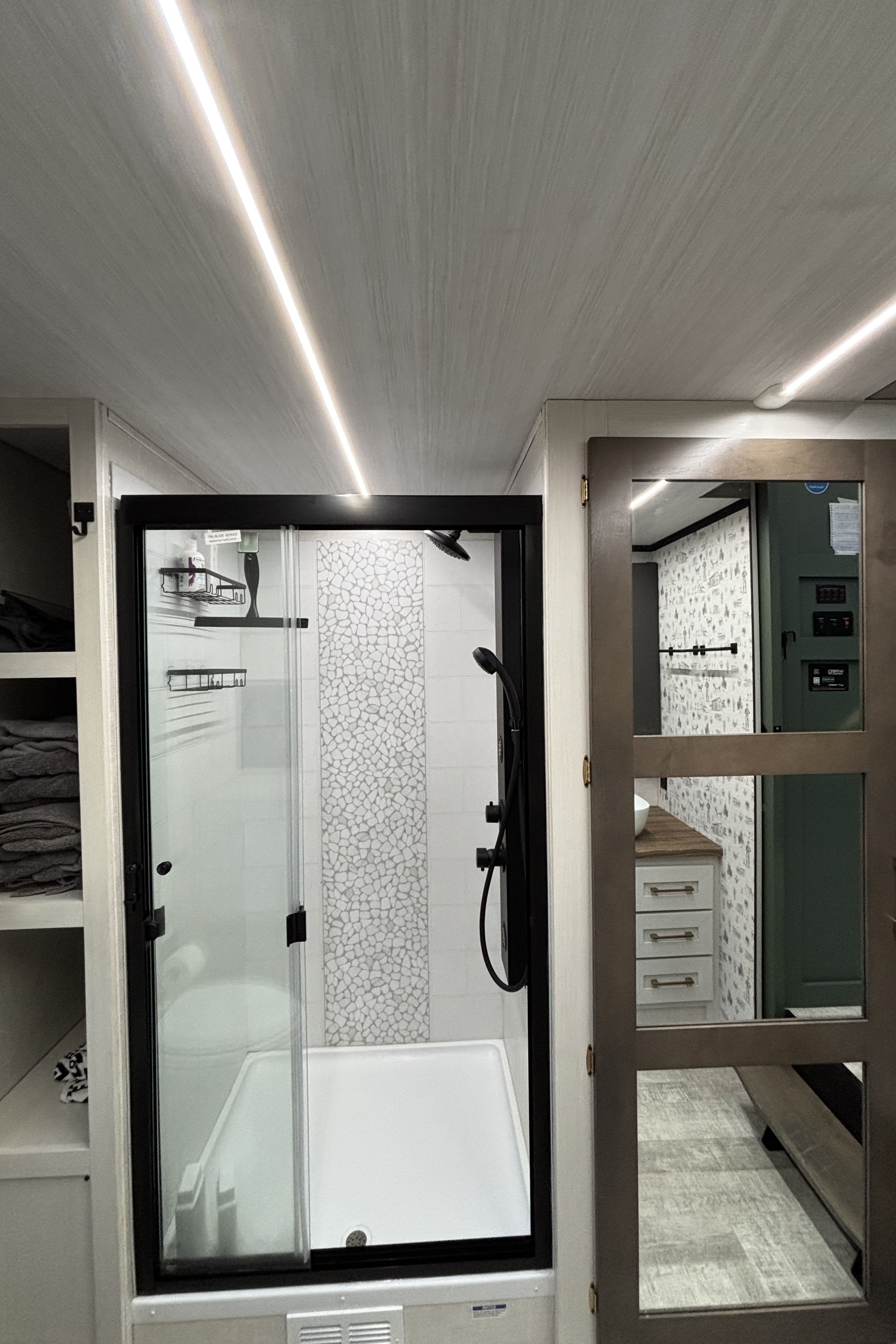 The Family Haven Luxury Suit RV