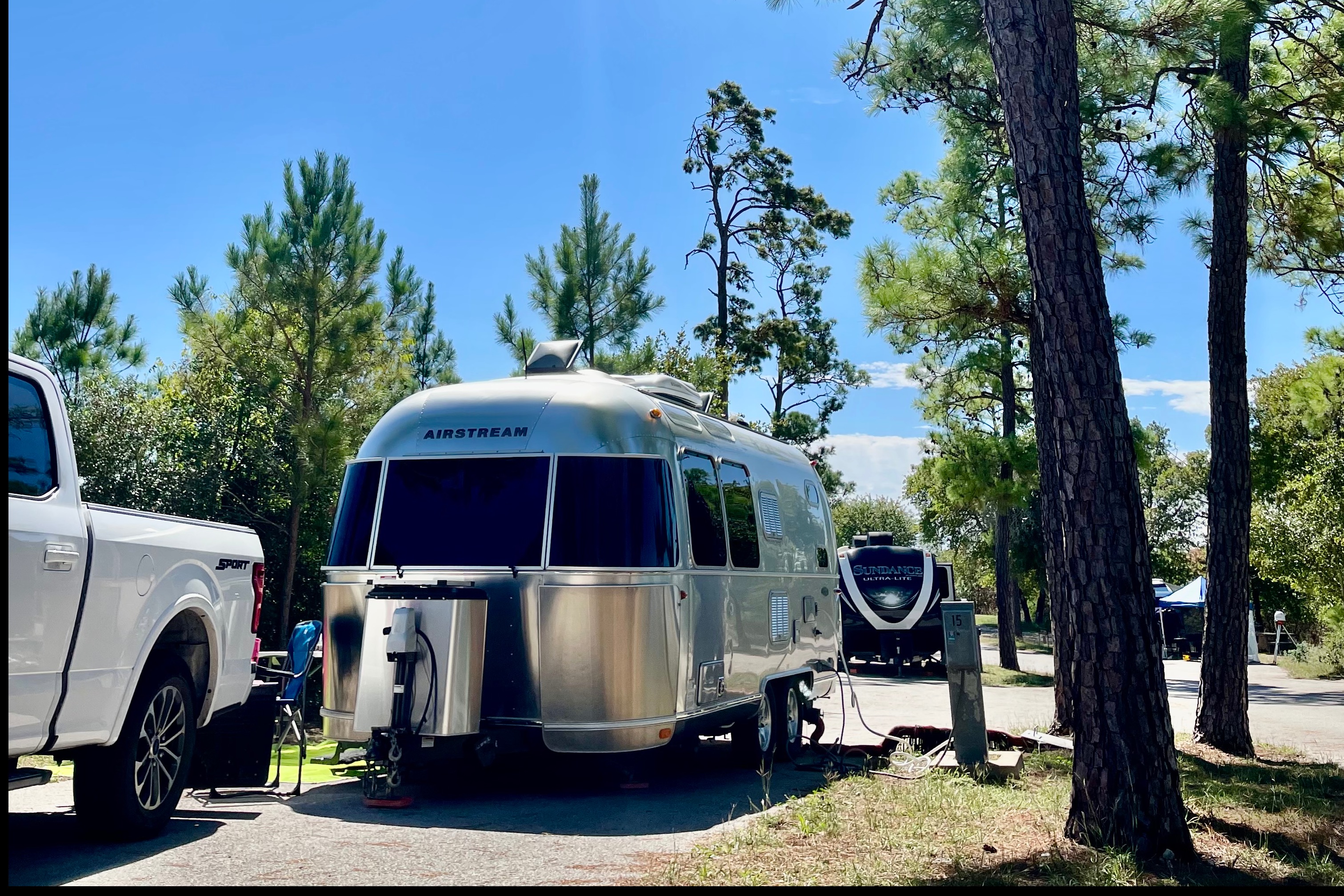 Antony's Airstream flying cloud Travel Trailer