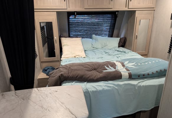 IBB Coachmen freedom express 246 RKS Travel Trailer