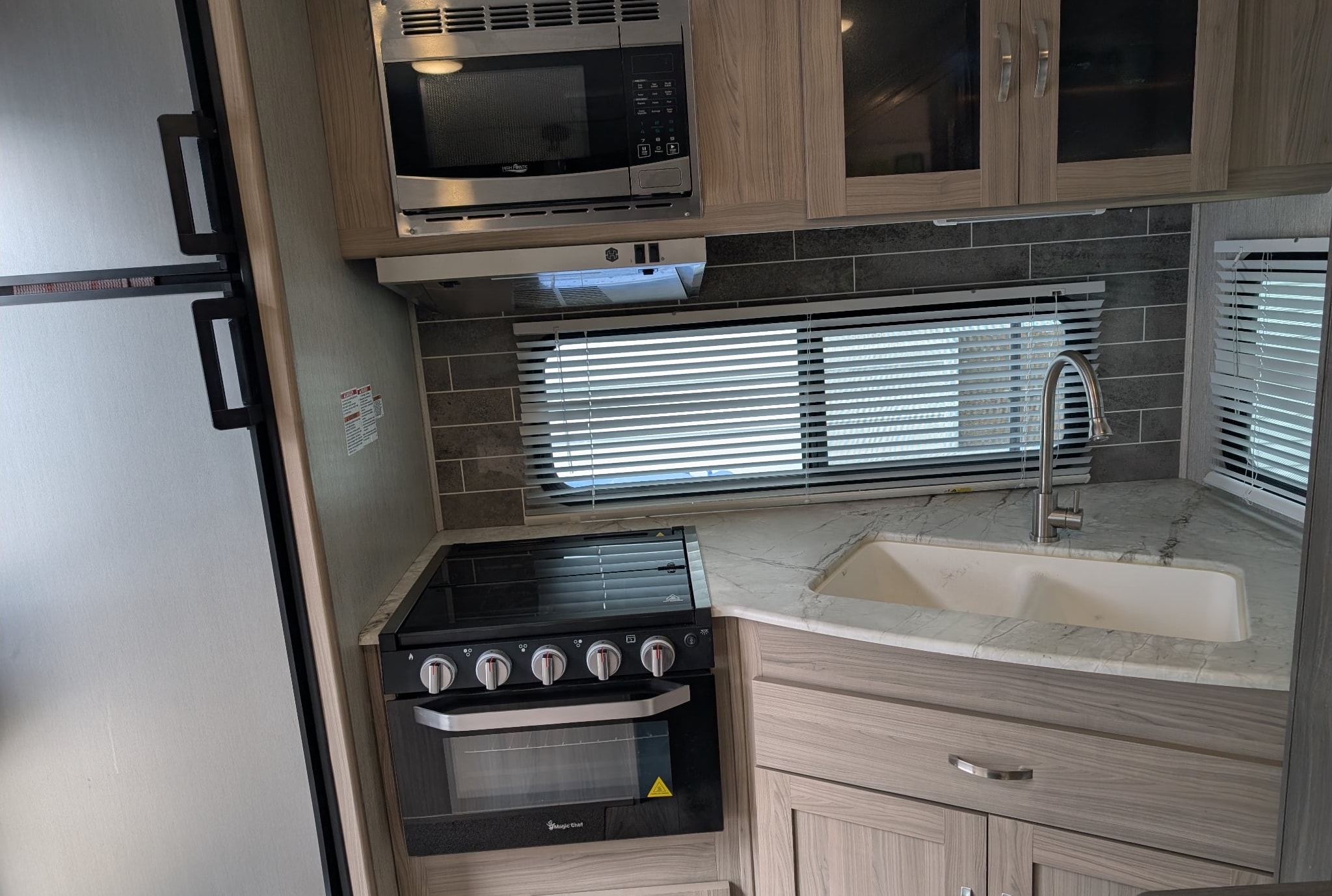 IBB Coachmen freedom express 246 RKS Travel Trailer
