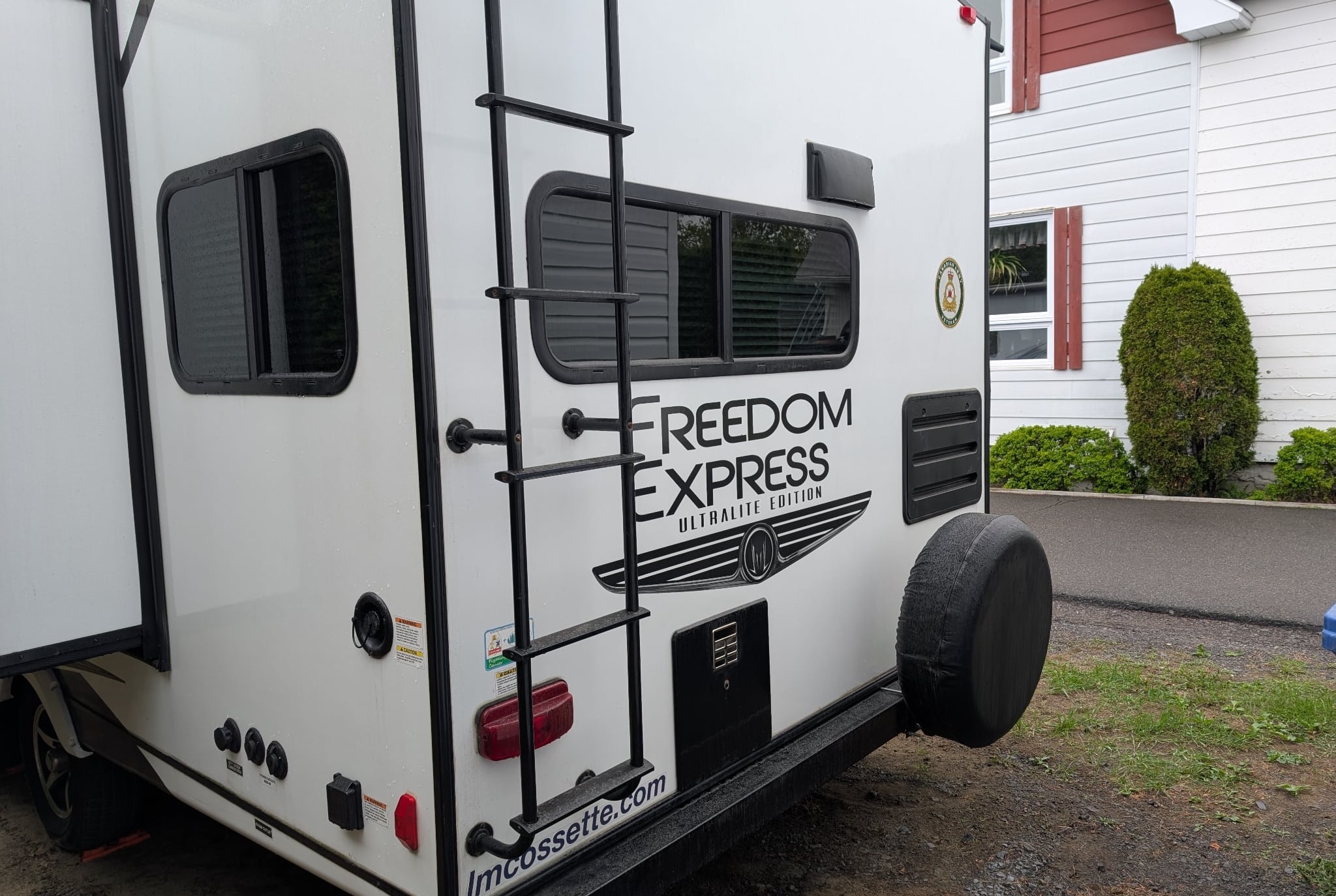 IBB Coachmen freedom express 246 RKS Travel Trailer
