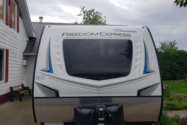 IBB Coachmen freedom express 246 RKS Travel Trailer