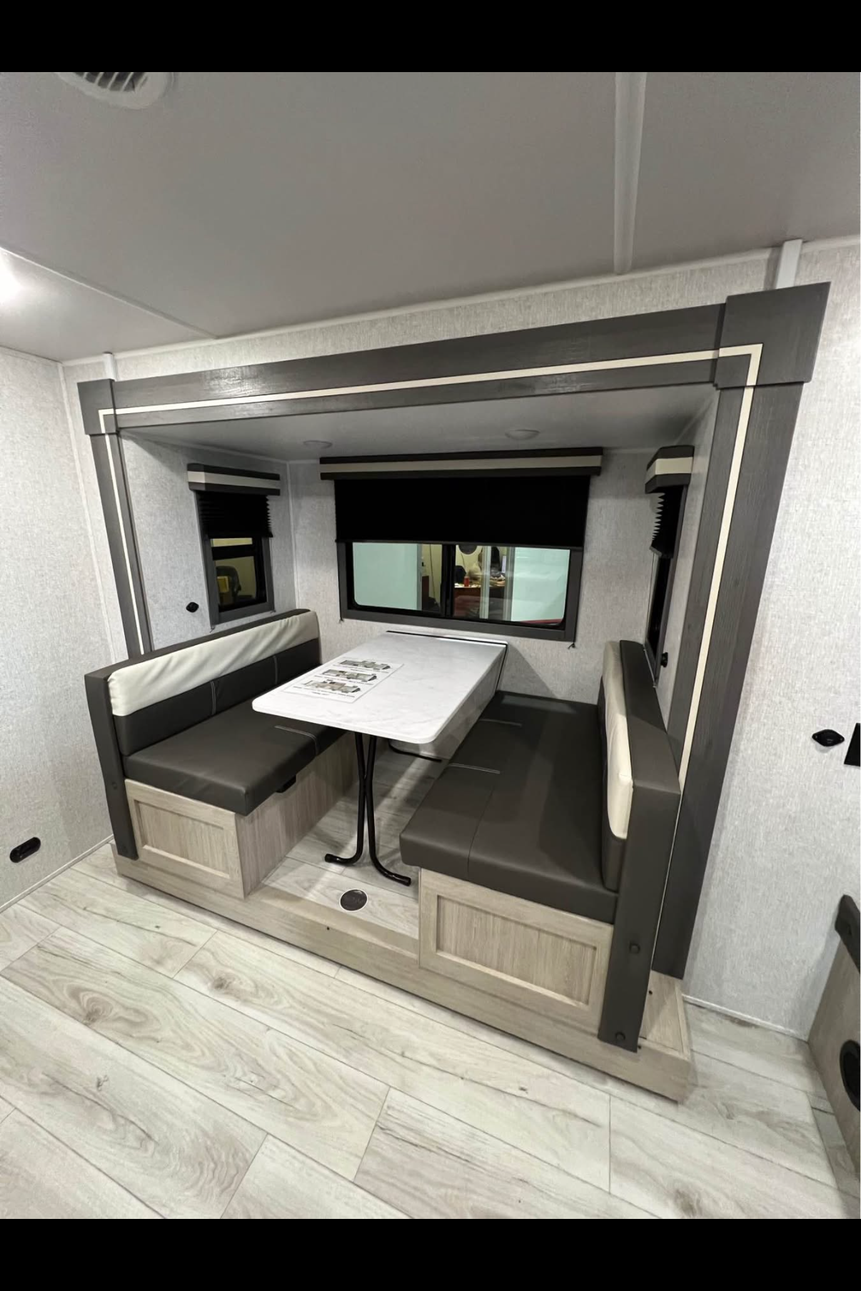 Forest River della terra Travel Trailer