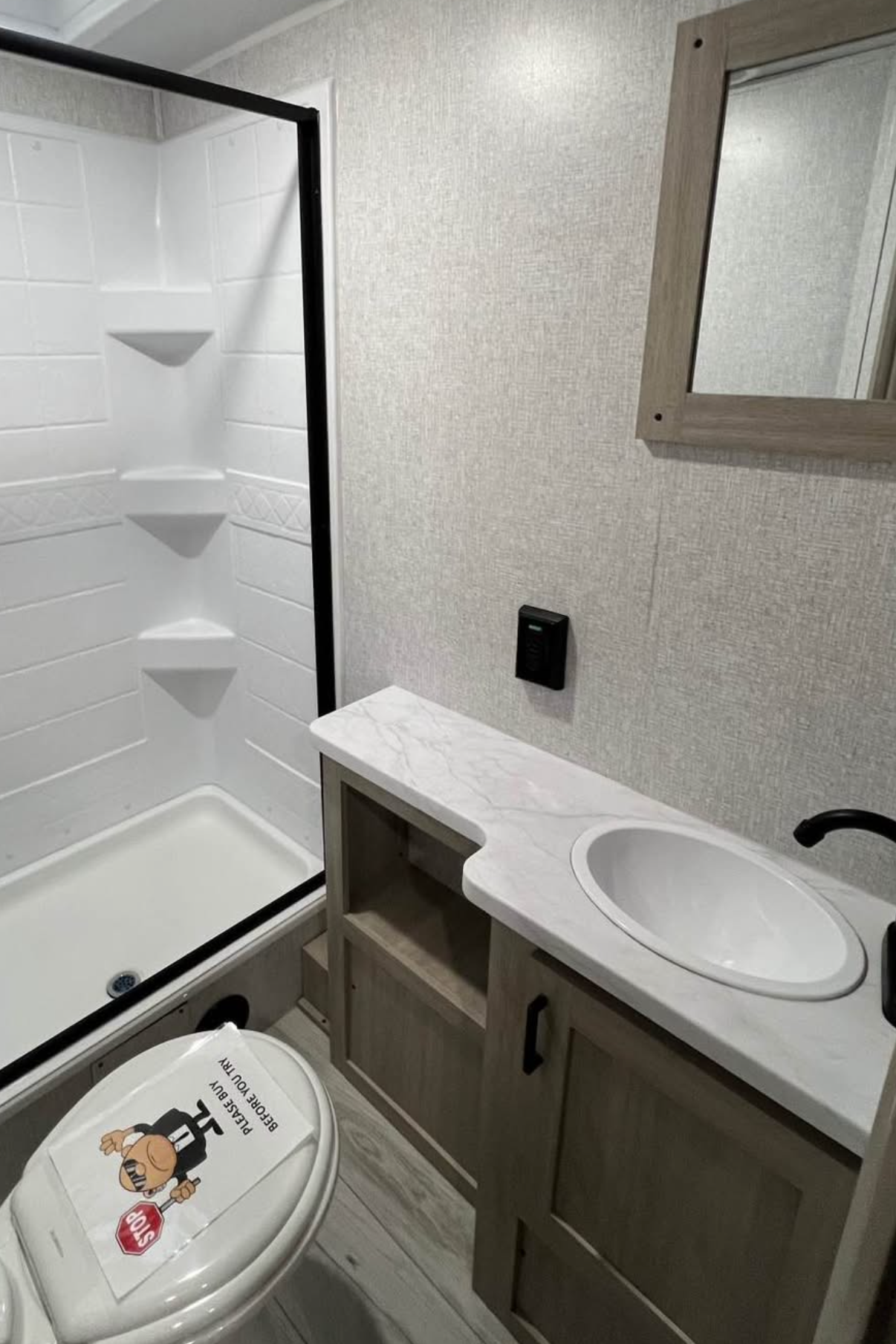 Forest River della terra Travel Trailer