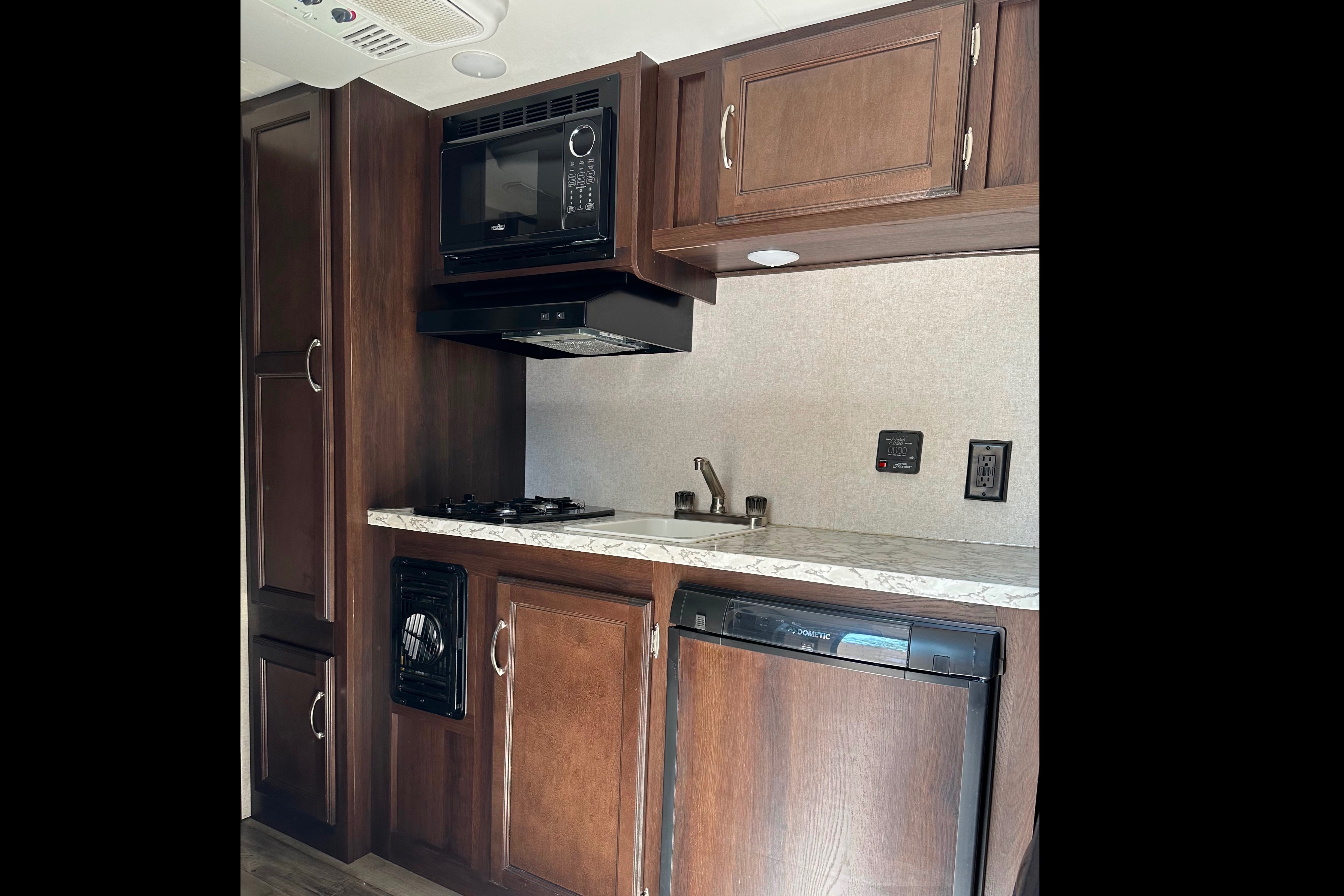 Jayco family trailer lightweight pet friendly 