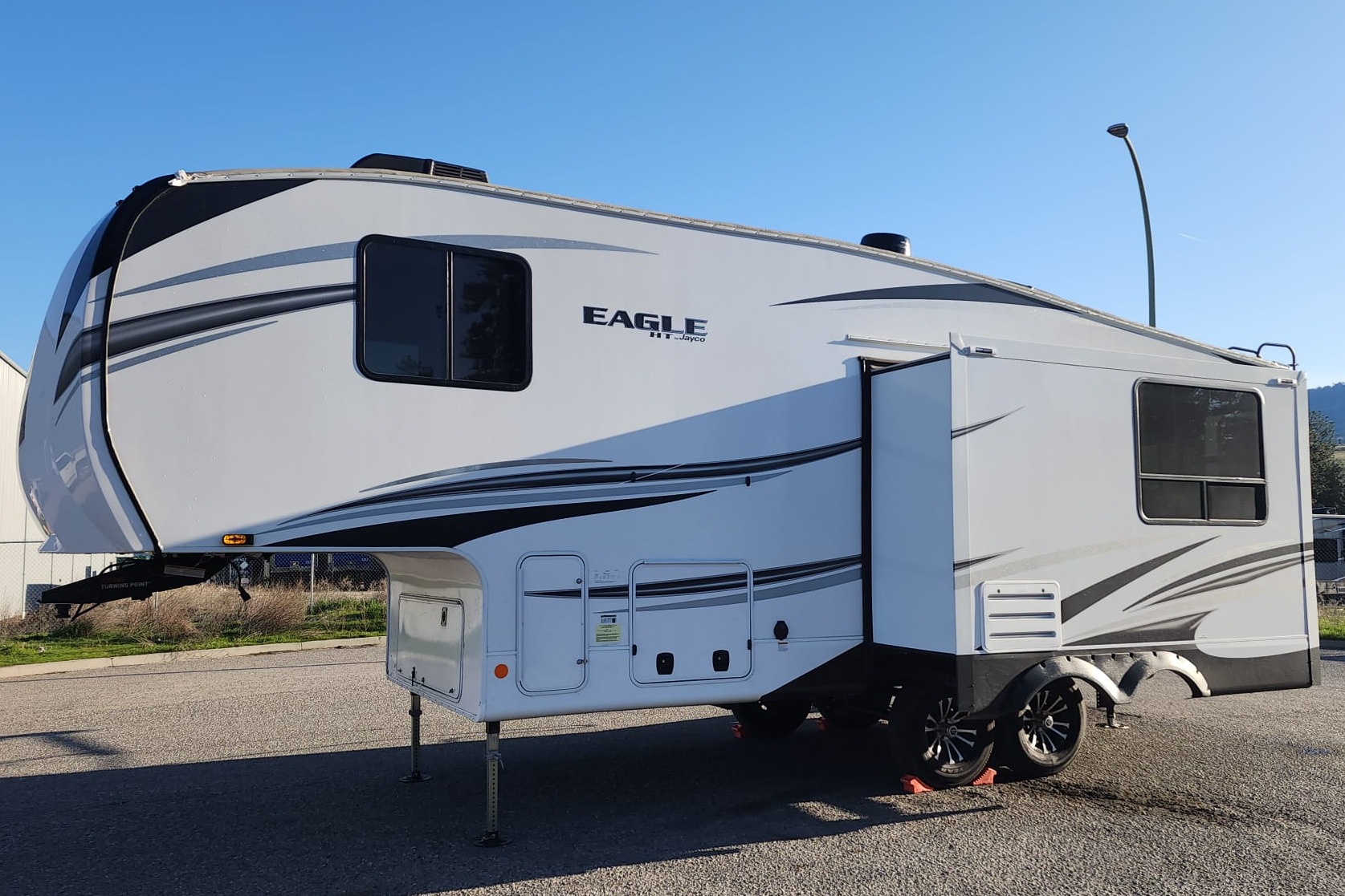 *Brand New* Jayco 26' 5th Wheel