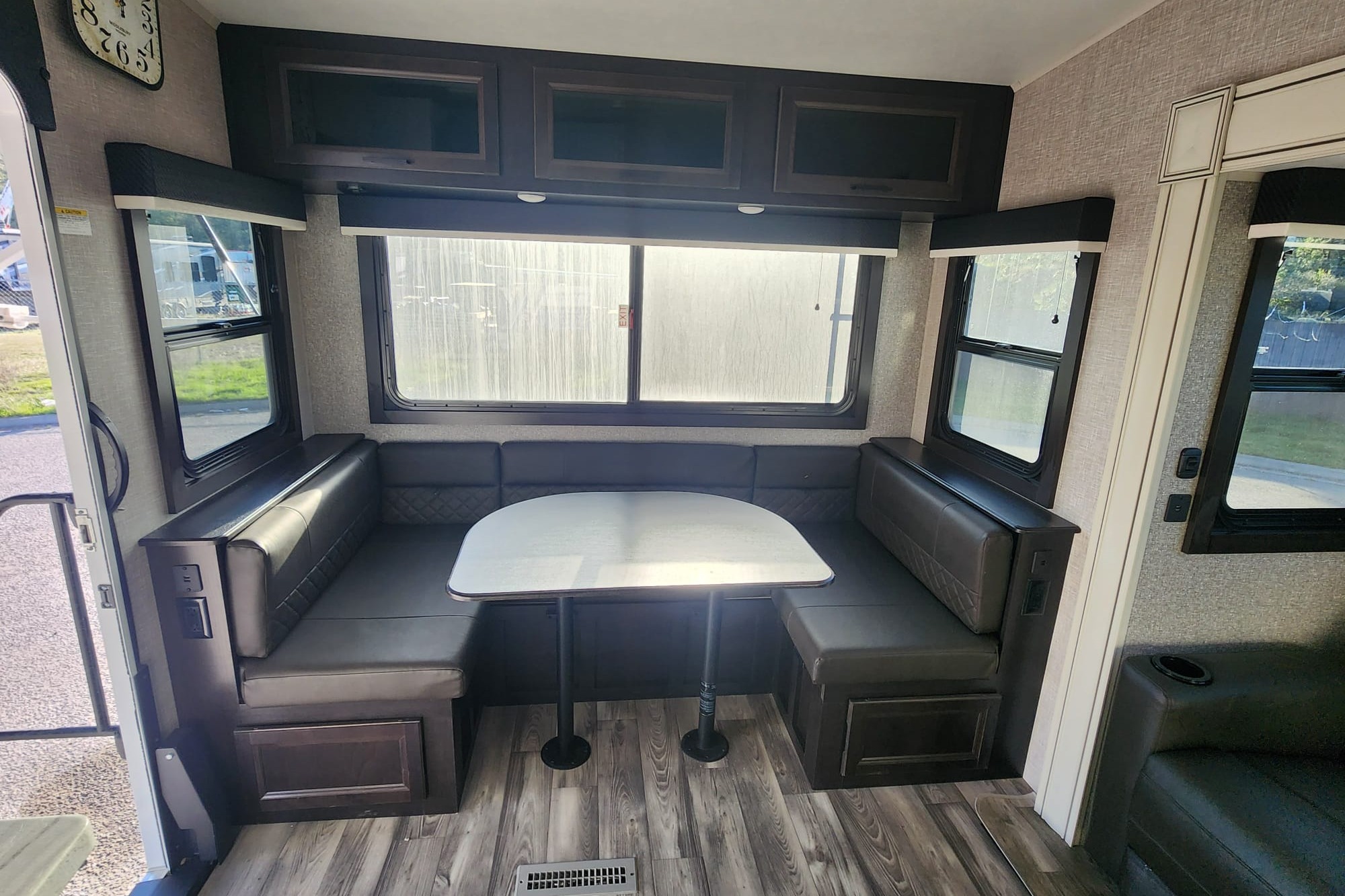 *Brand New* Jayco 26' 5th Wheel