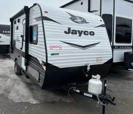 New Adventure's Jayco 2022 Jayco SLX 7 174BH Travel Trailer