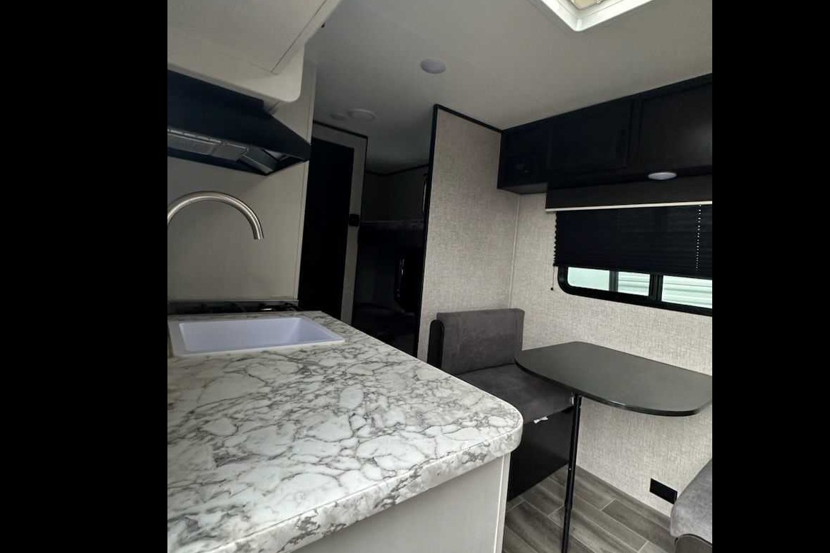 New Adventure's Jayco 2022 Jayco SLX 7 174BH Travel Trailer