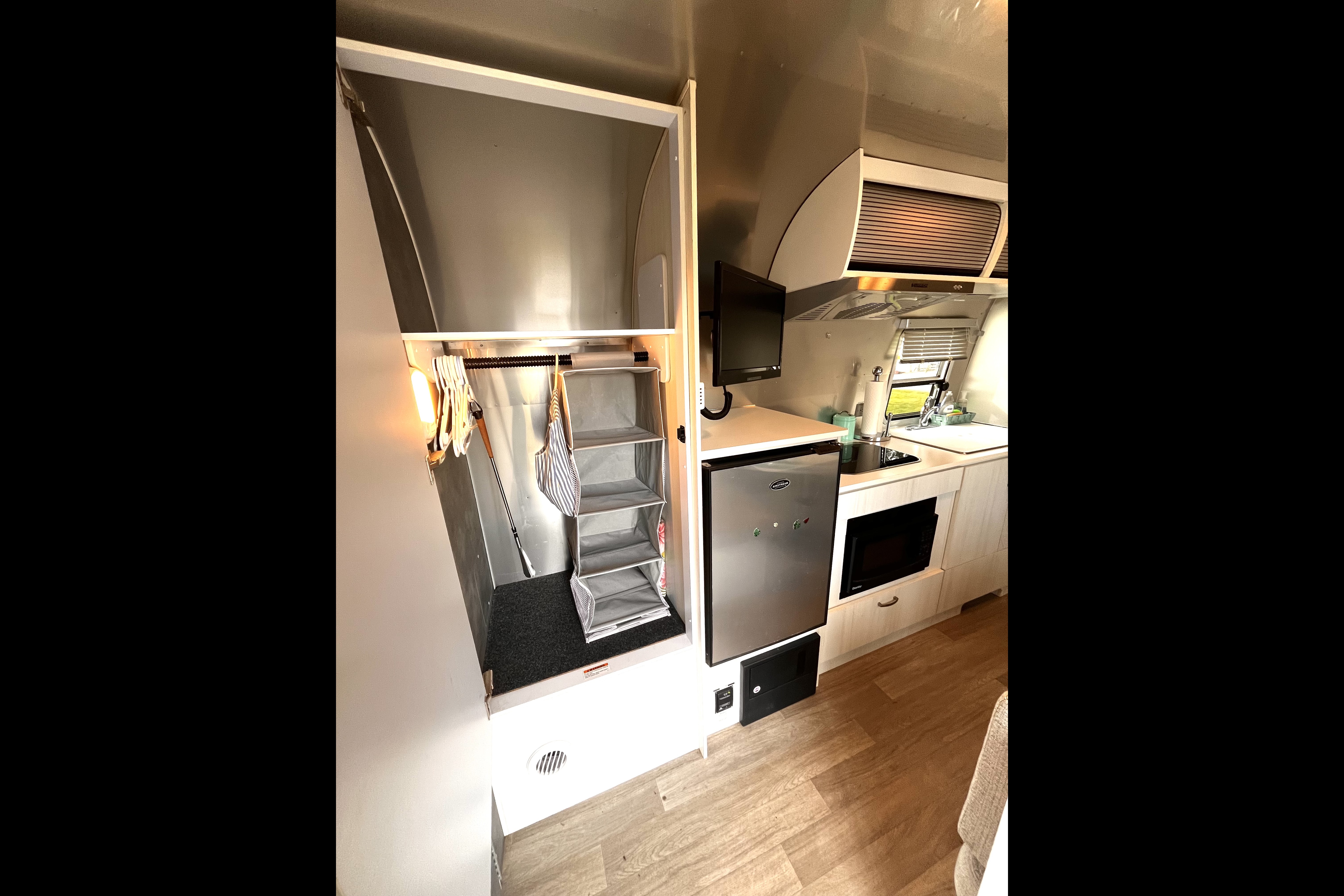 "The Silver Pony" Airstream Getaway