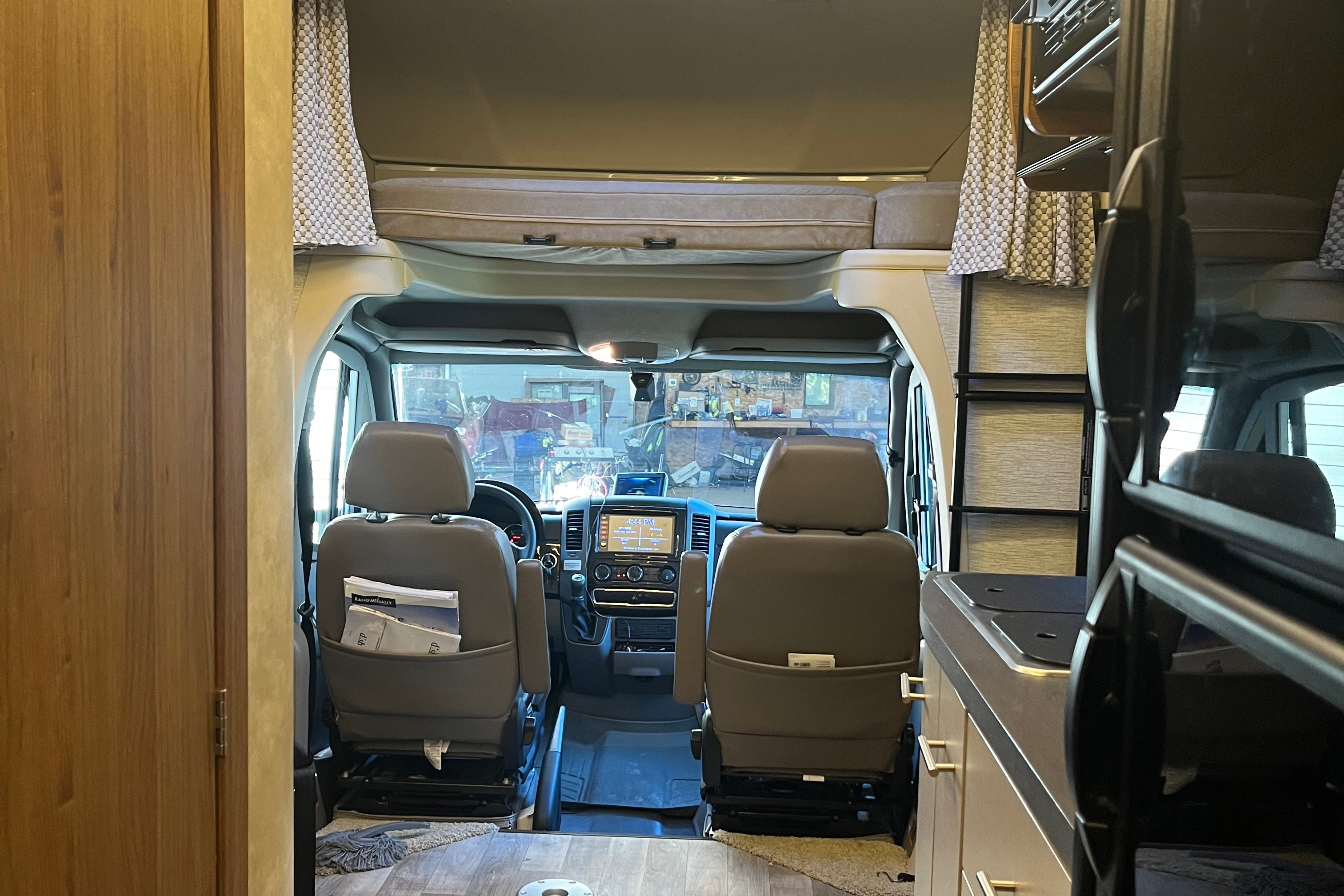Winny the View Class C
