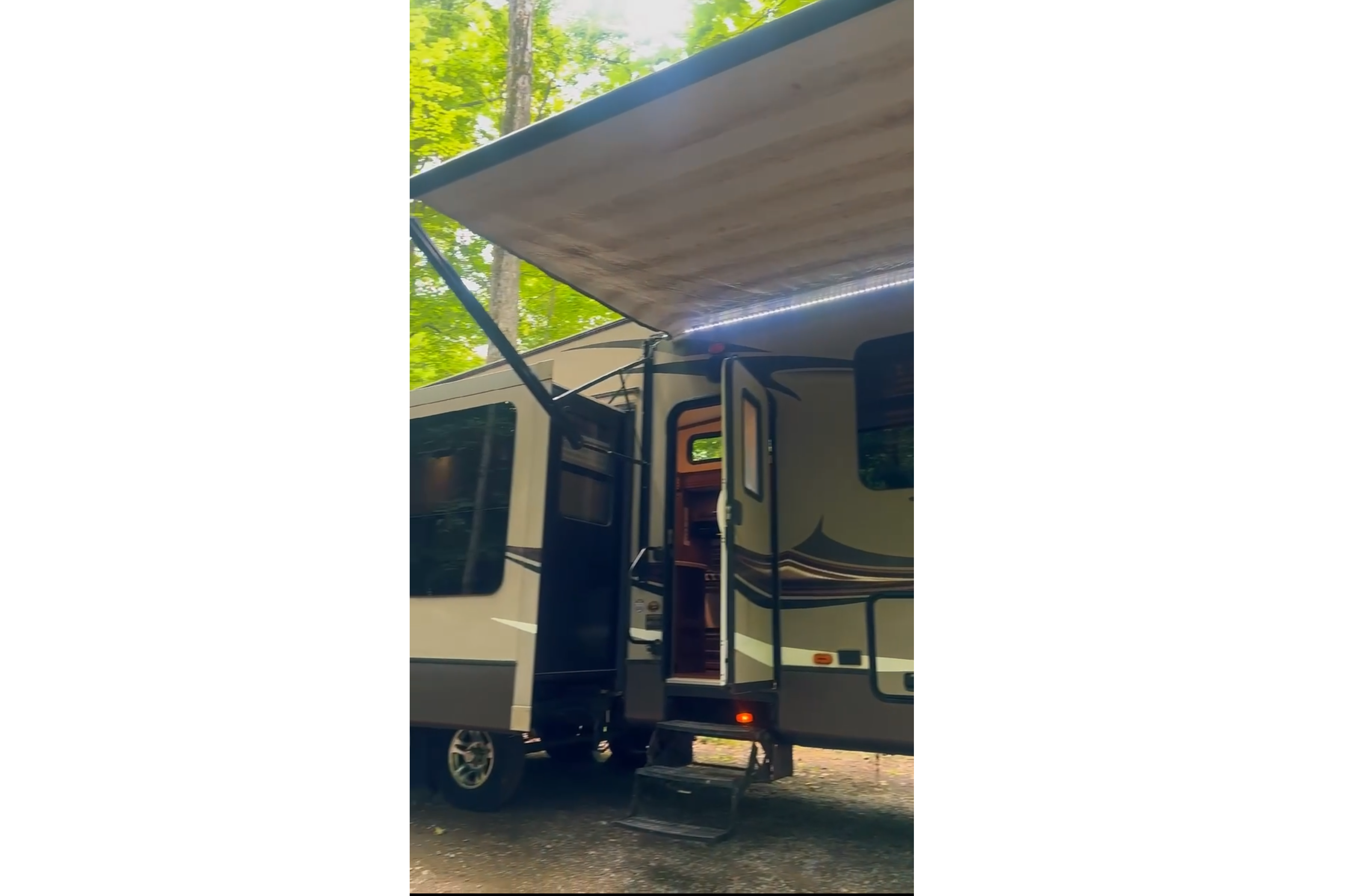 Wendy's Gulf Stream Couger Fifth Wheel
