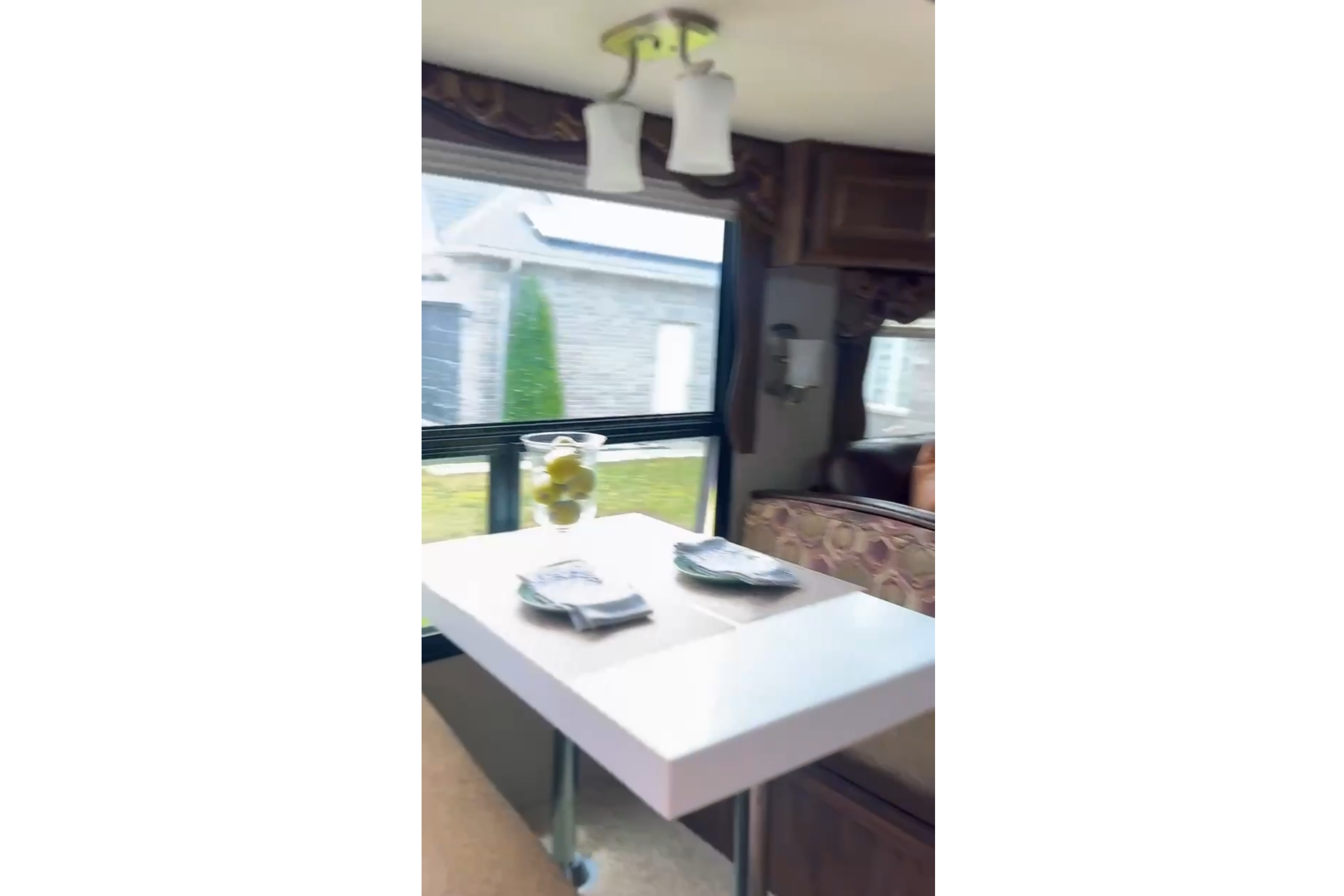 Wendy's Gulf Stream Couger Fifth Wheel