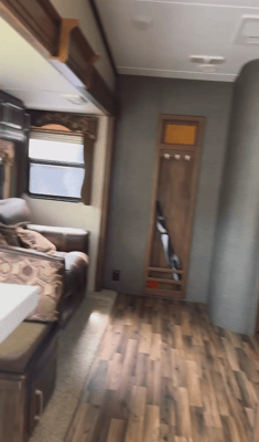 Wendy's Gulf Stream Couger Fifth Wheel