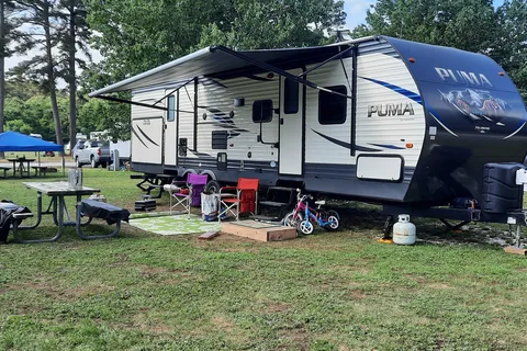  Puma Palomino 31bhss Travel Trailer