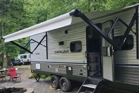Monster Family Coachmen Catalina Summit Travel Trailer
