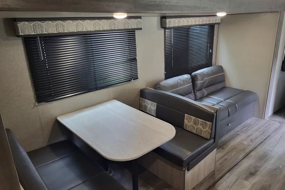 Monster Family Coachmen Catalina Summit Travel Trailer