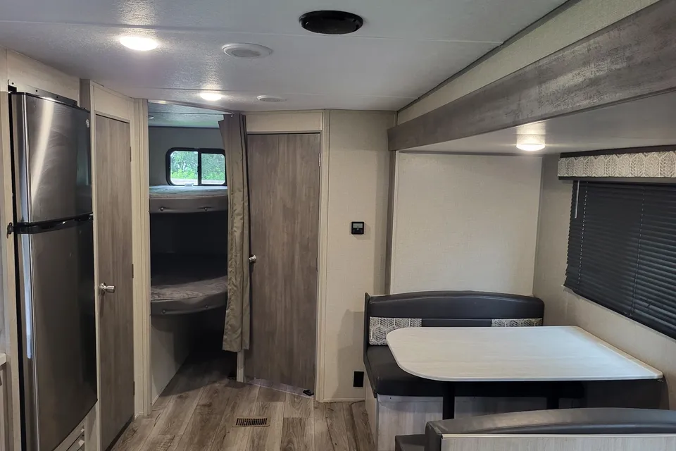 Monster Family Coachmen Catalina Summit Travel Trailer