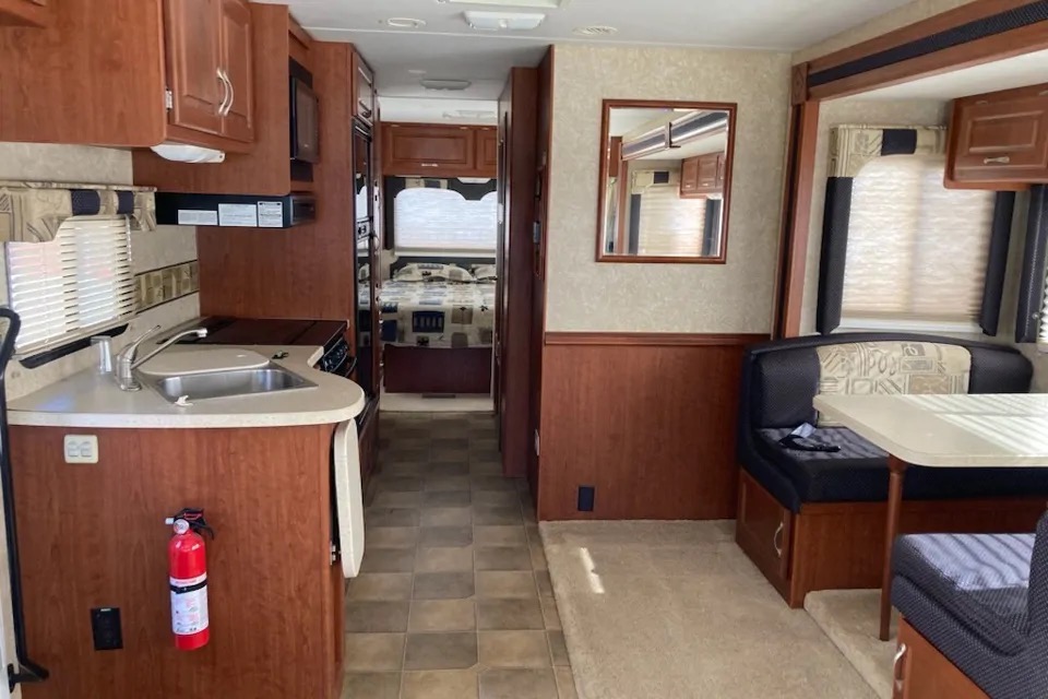 Jim's Thor Motor Coach Hurricane  Class A