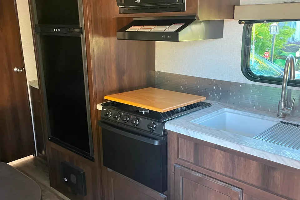 Torrey's Jayco Jay Flight SLX Travel Trailer