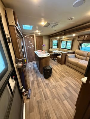 Brandon's Keystone Cougar Travel Trailer