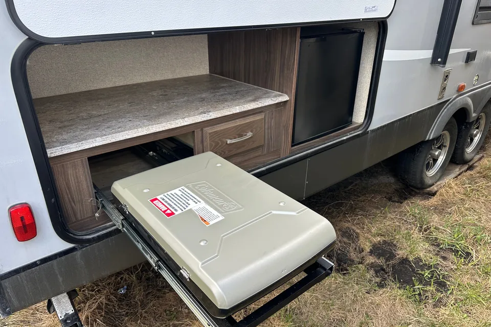 Coachmen Apex Ultra Lite 27.5 BHS Travel Trailer