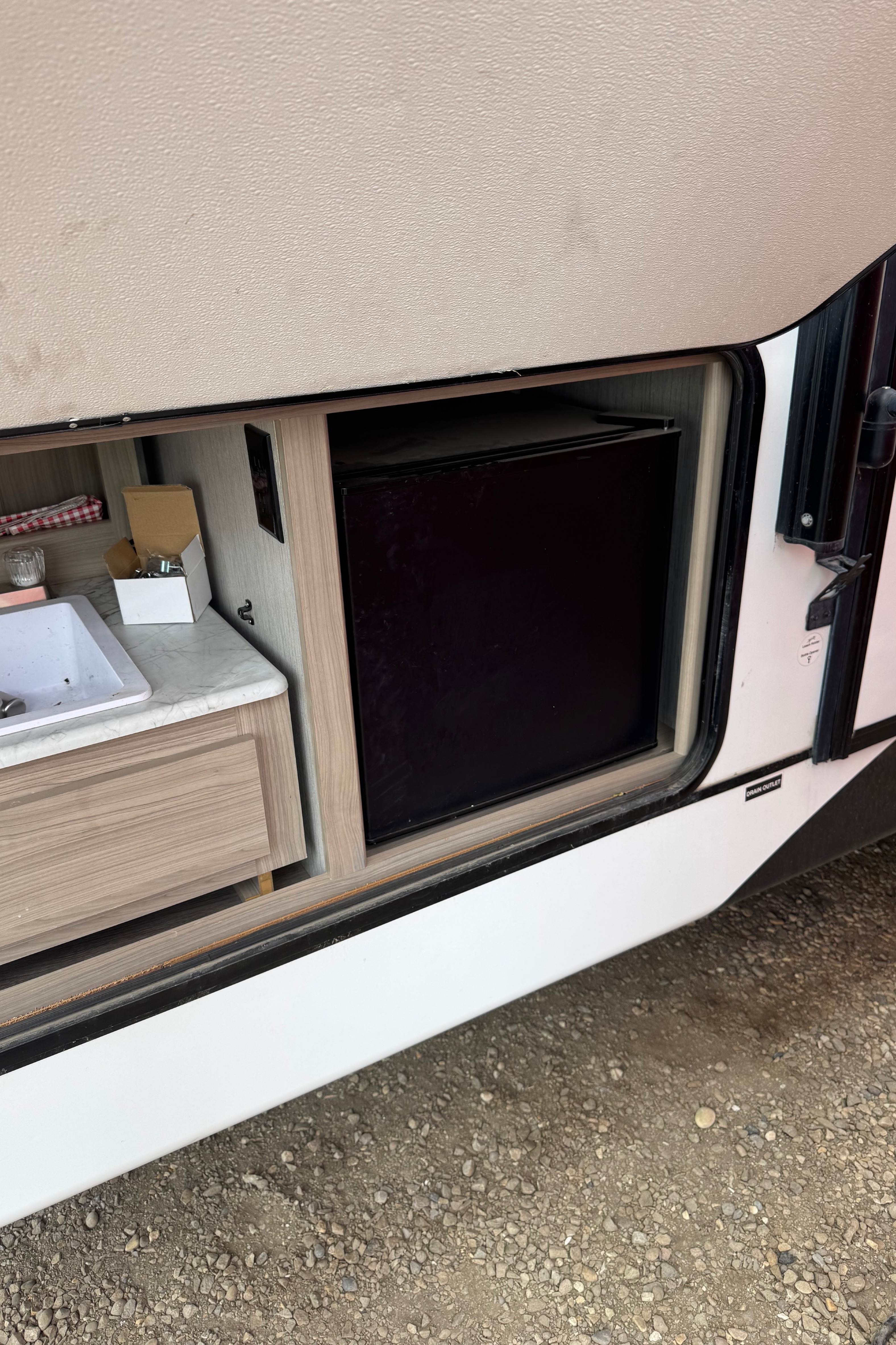 Jon’s Coachmen Freedom express Travel Trailer