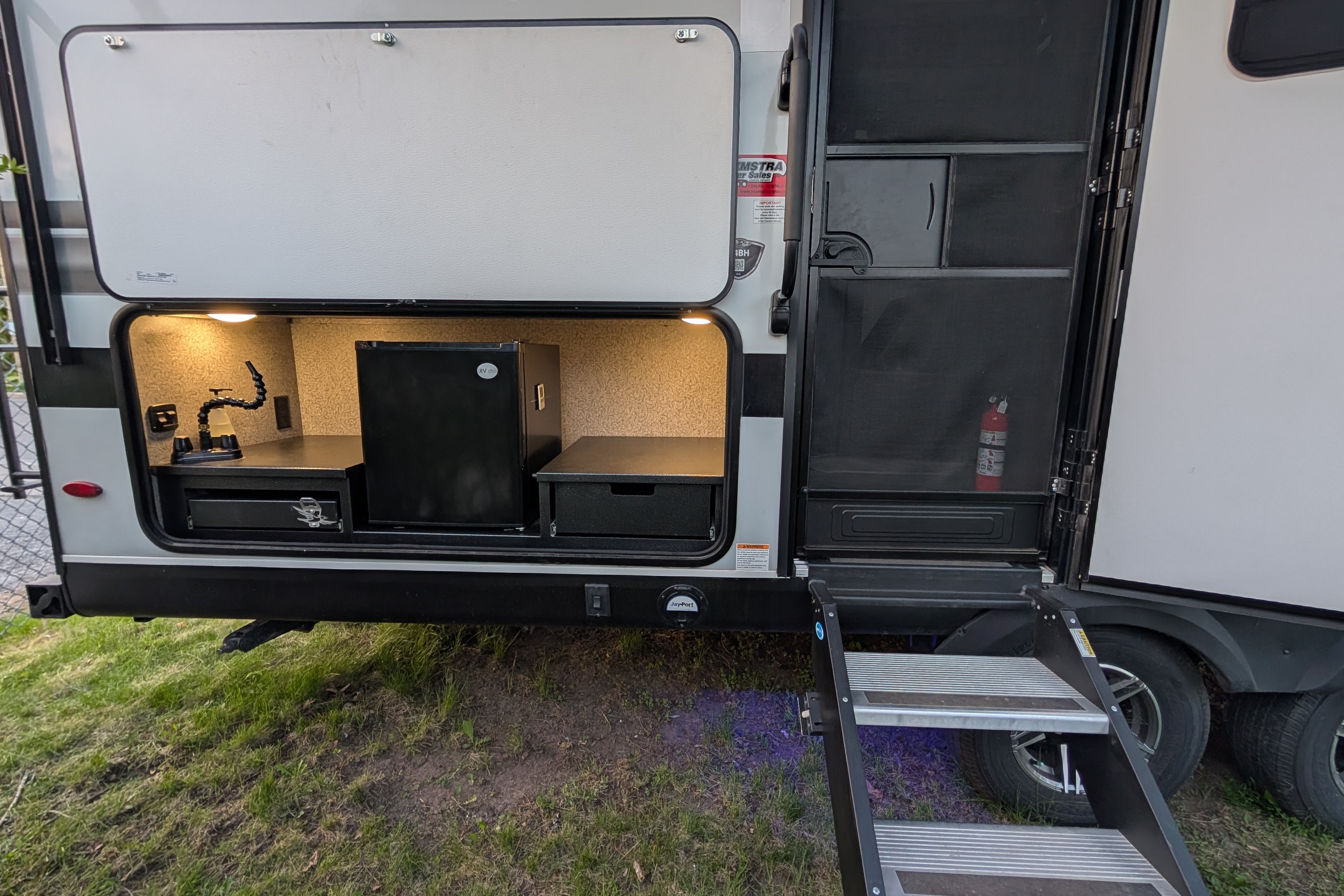 Grant&Marz  Jayco 24BH