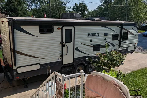 Sarah's Palomino Puma Travel Trailer