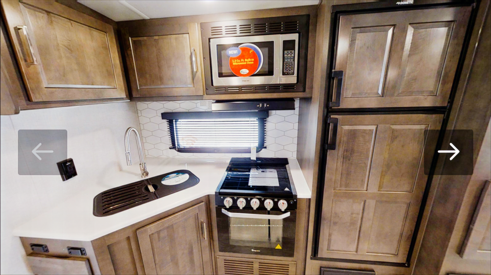 Manno's Flagstaff Super lite 27bhws Travel Trailer