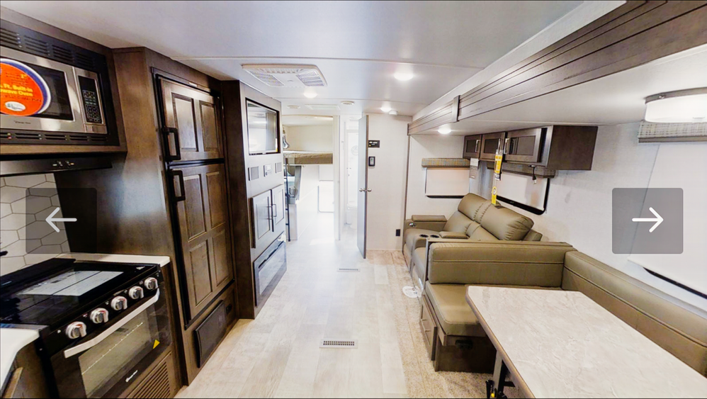 Manno's Flagstaff Super lite 27bhws Travel Trailer