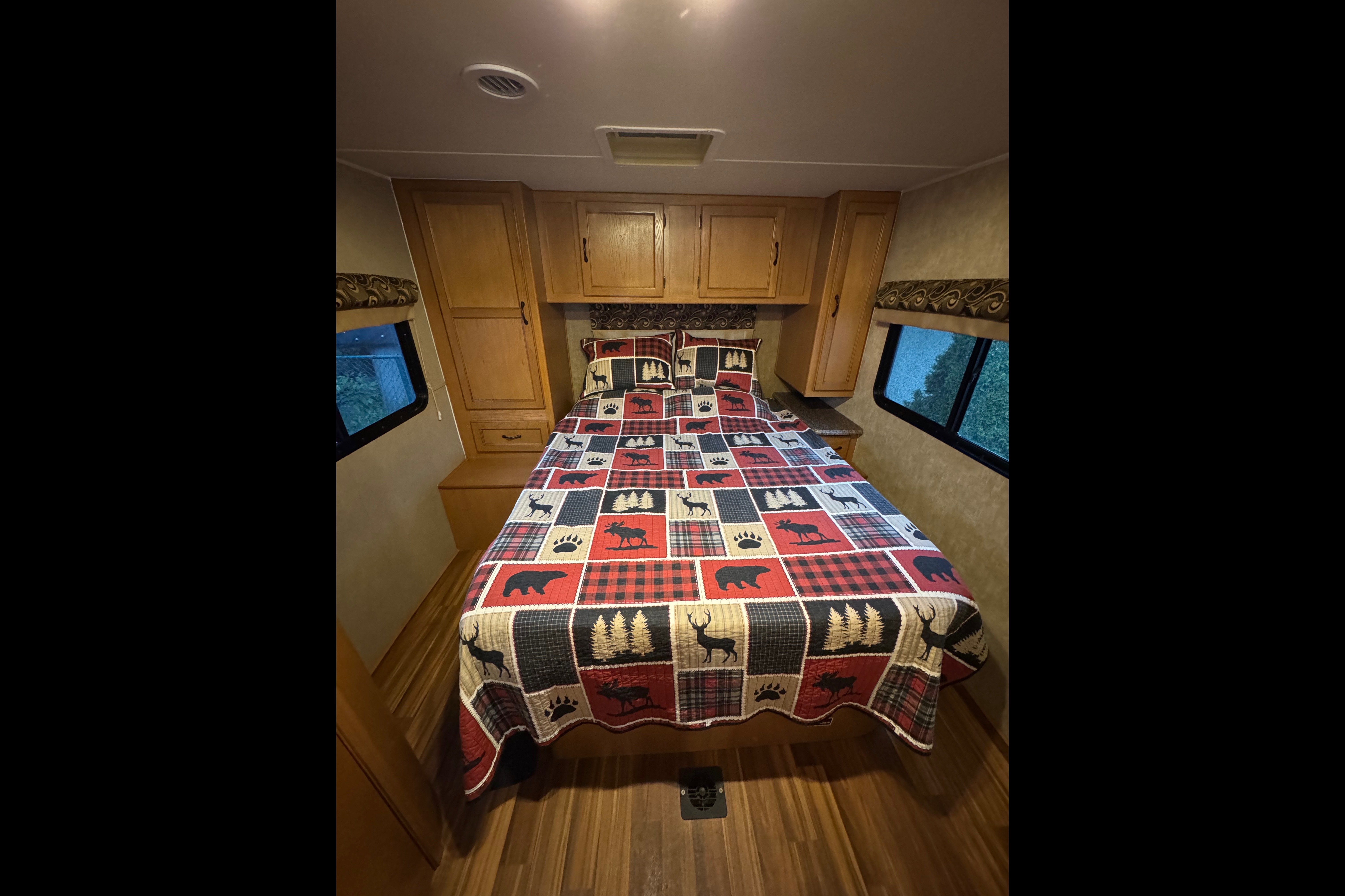 Coachmen Freelander Class C