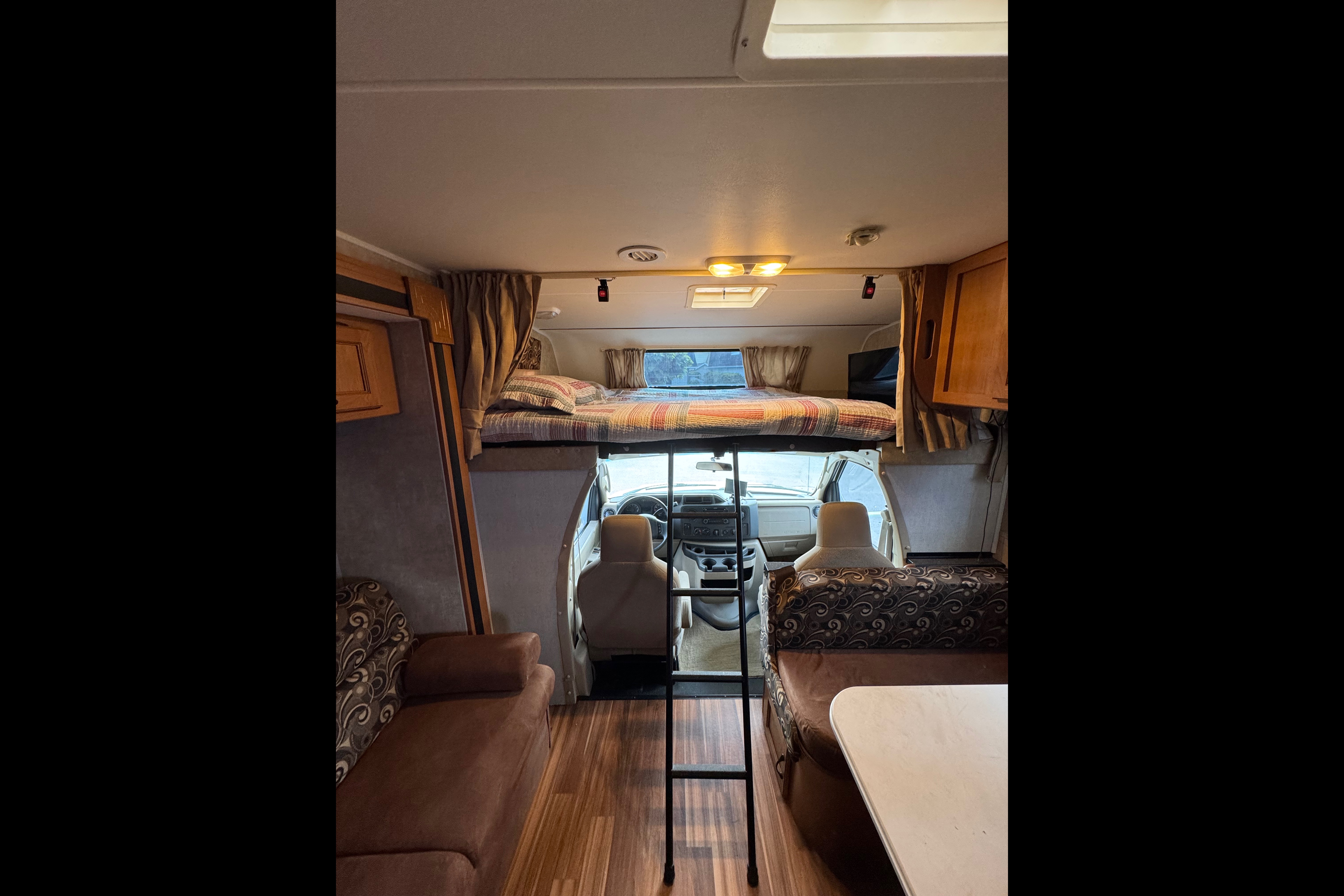 Coachmen Freelander Class C