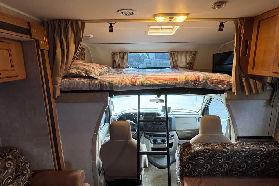 Coachmen Freelander Class C