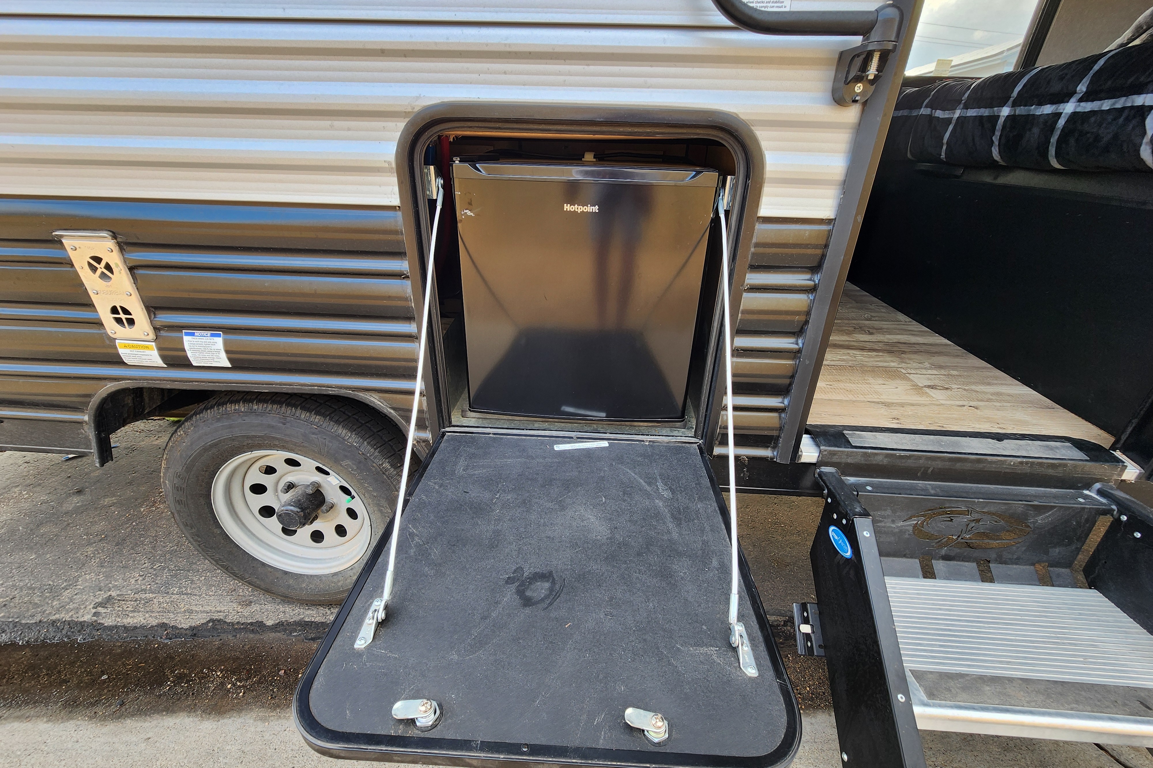 Forest River Cherokee Wolf Pup 16BHS Travel Trailer