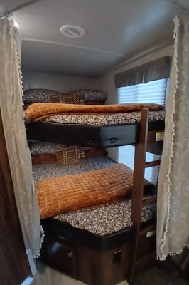 Lux All Inclusive 5 Star Amenities - Delivery Only Sleeps 9
