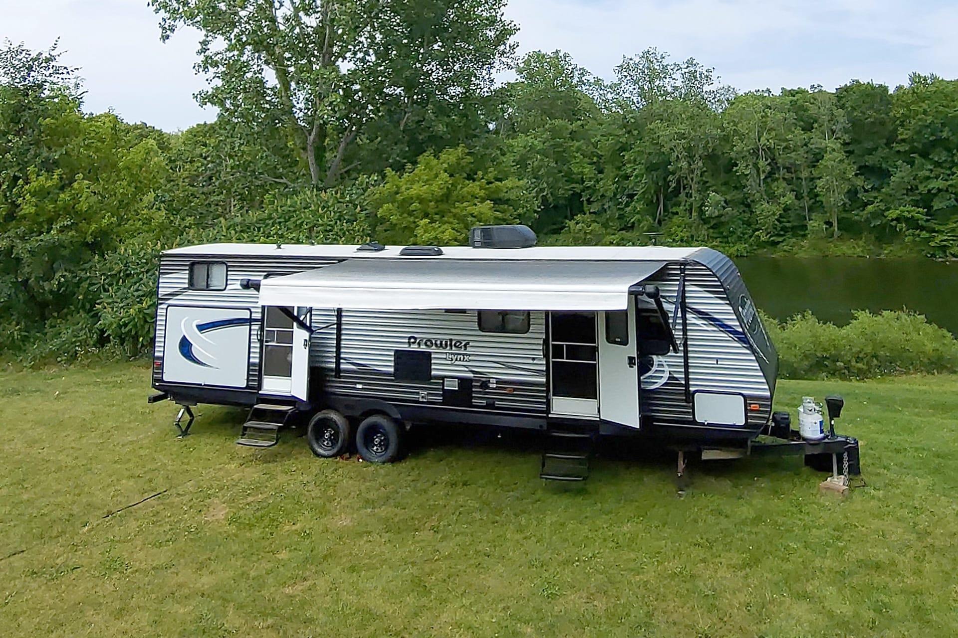 Heartland Prowler Lynx 35' 31LX Bunkhouse