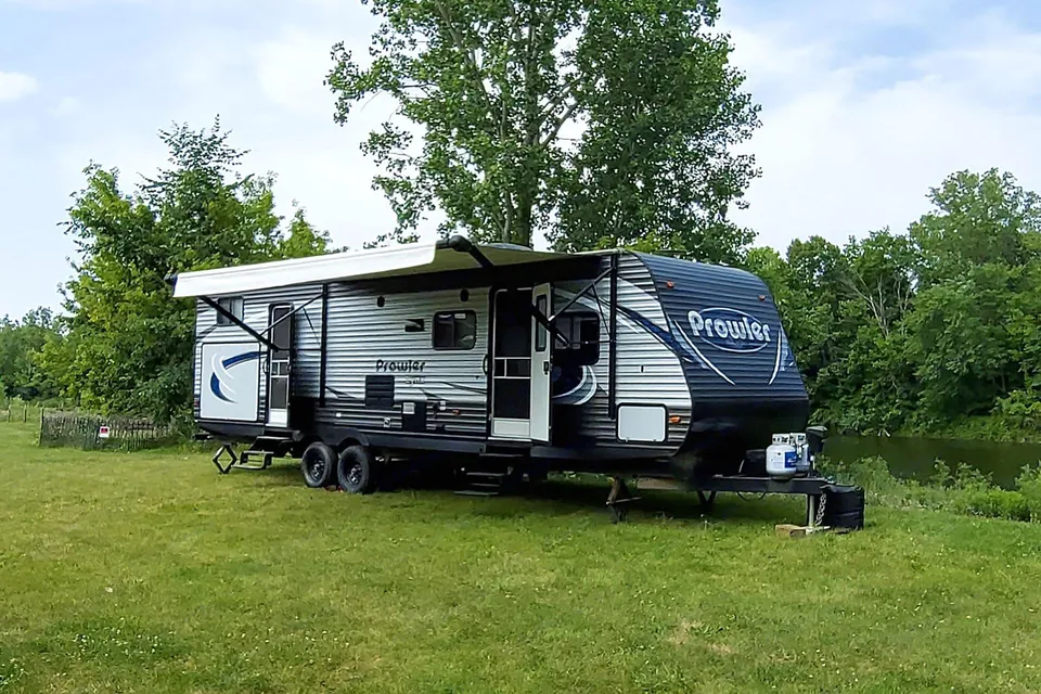 Heartland Prowler Lynx 35' 31LX Bunkhouse