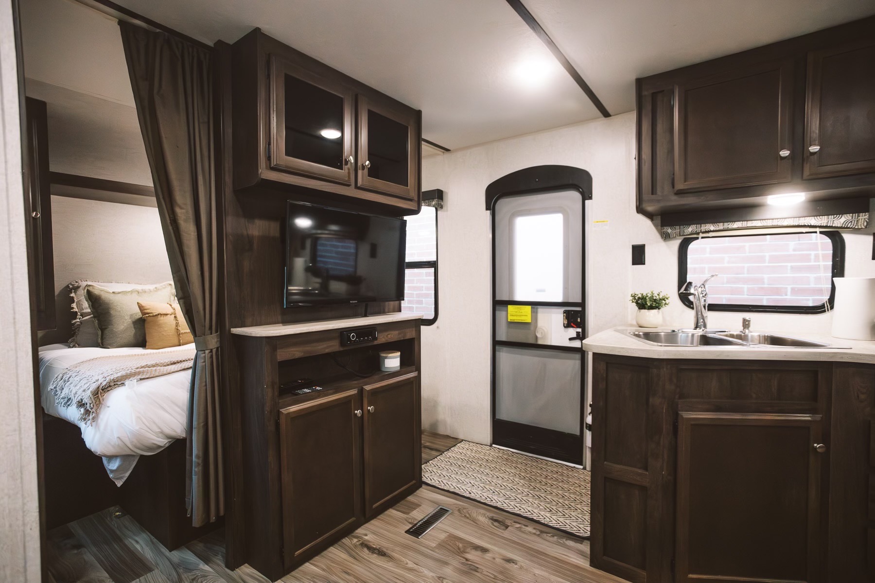 The Cozy Caravan