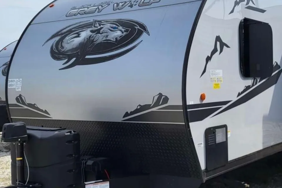 Yousra's Forest River Grey wolf 26DBH Travel Trailer