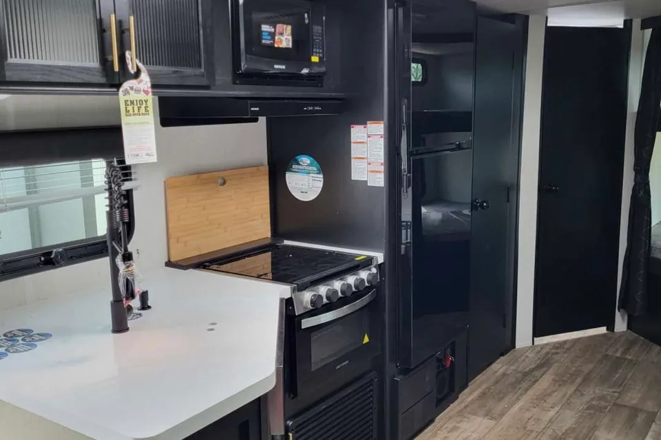 Yousra's Forest River Grey wolf 26DBH Travel Trailer