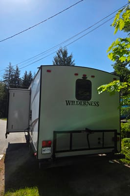 RRZ' S RENTALS Heartland 2185RB Trailer