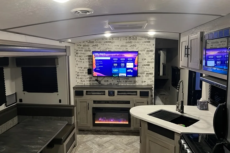 Twin's Keystone springdale  Travel Trailer