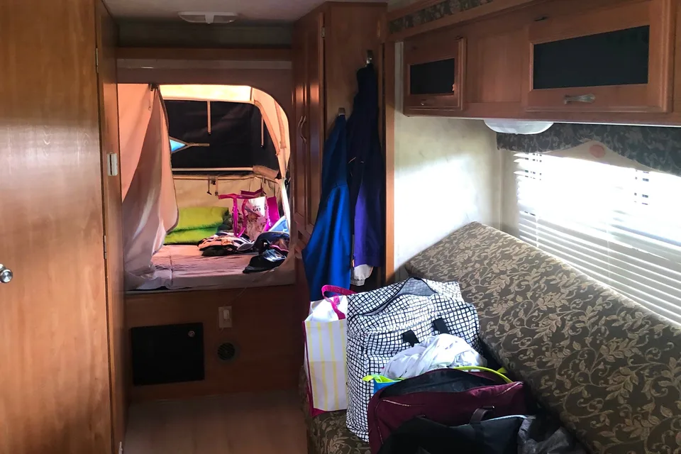 Dutchmen Kodiak 214 family Trailer
