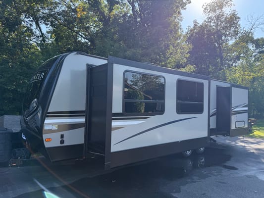 James's Keystone 29fk Travel Trailer