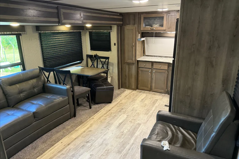 James's Keystone 29fk Travel Trailer
