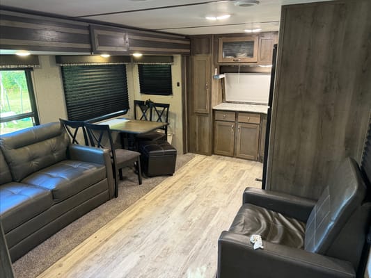 James's Keystone 29fk Travel Trailer